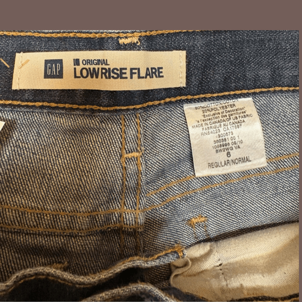 GAP Floral Embroidered Flare Jeans | Size 6 | Y2K Vintage - Picture 2 of 8